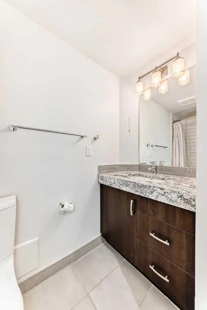 303 13 Avenue SW Calgary AB T2R0Y9