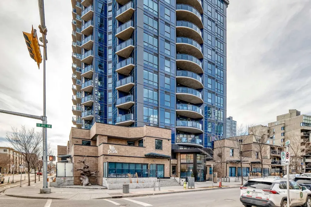 303 13 Avenue SW Calgary AB T2R0Y9