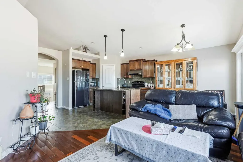 432 Firelight Point W Lethbridge AB T1J5B4
