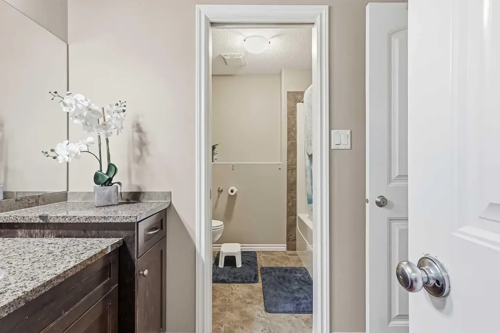 432 Firelight Point W Lethbridge AB T1J5B4