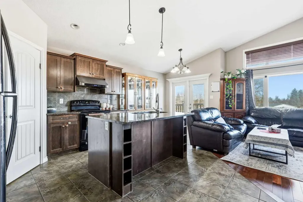 432 Firelight Point W Lethbridge AB T1J5B4