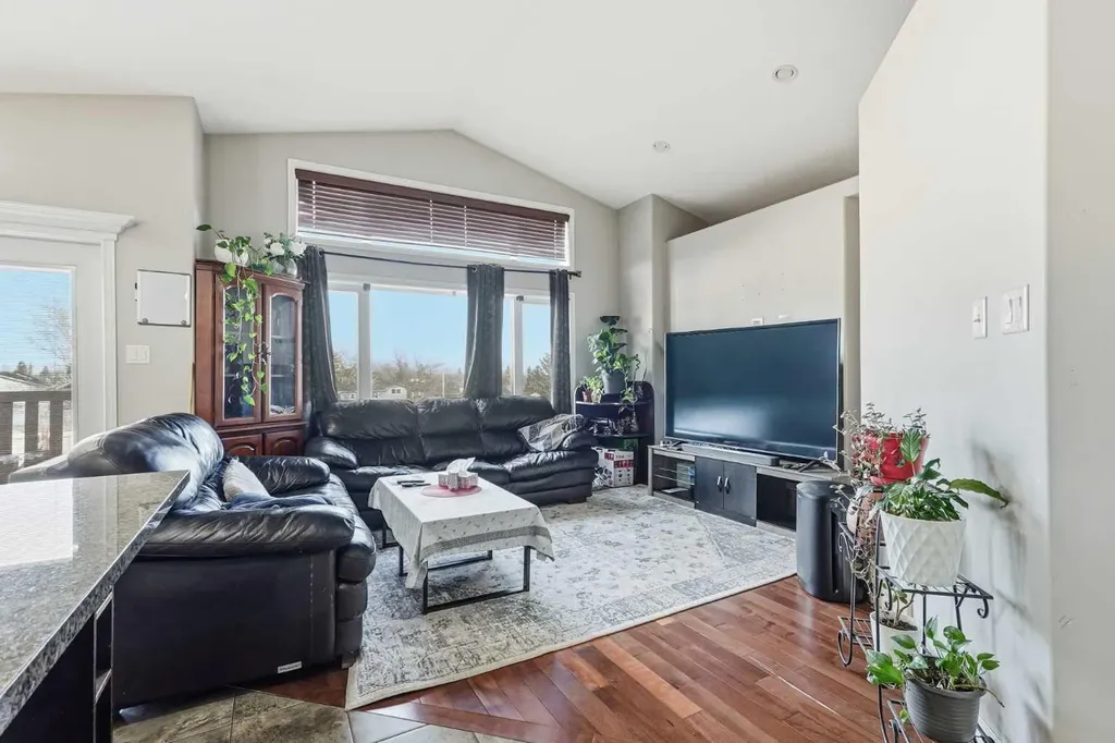 432 Firelight Point W Lethbridge AB T1J5B4