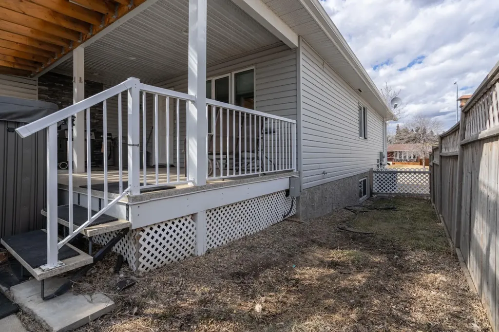 7601 41 Avenue Camrose AB T4V 4C7