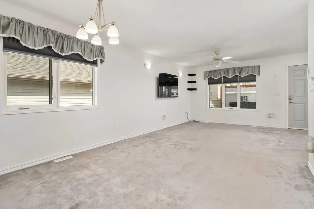 7601 41 Avenue Camrose AB T4V 4C7
