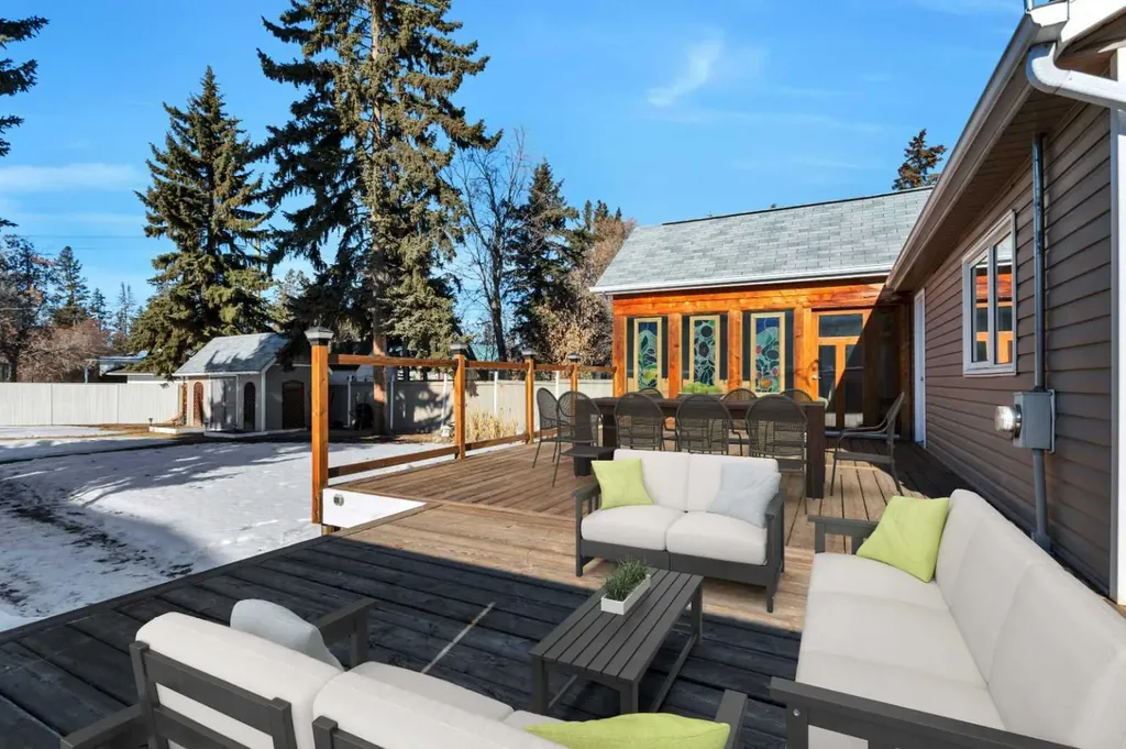 3742 44 Avenue Red Deer AB T4N 3H5