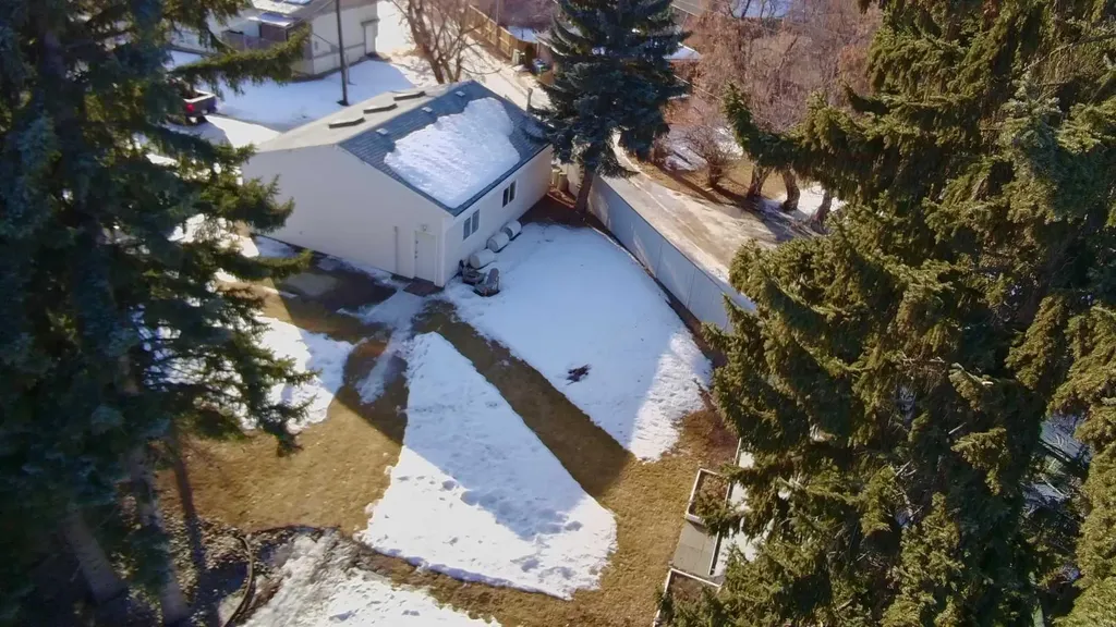 3742 44 Avenue Red Deer AB T4N 3H5
