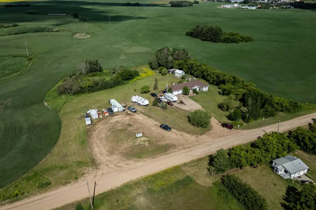 43440 Range Road 113 Rural Flagstaff County AB T0B 2V0