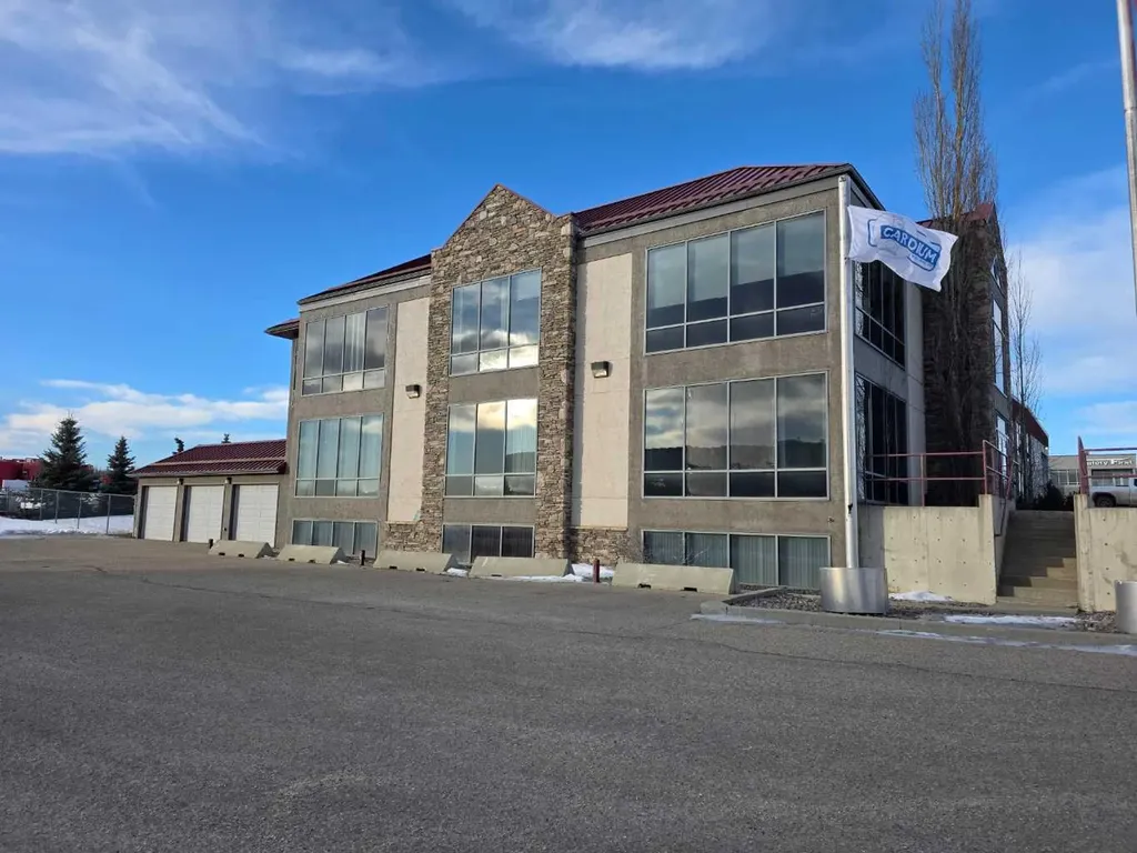 6229 54 Avenue Rural Brazeau County AB T7A 1T1
