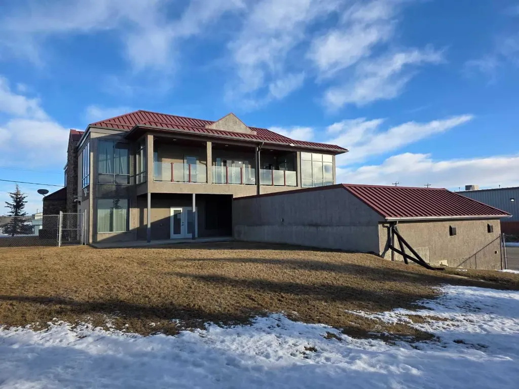 6229 54 Avenue Rural Brazeau County AB T7A 1T1