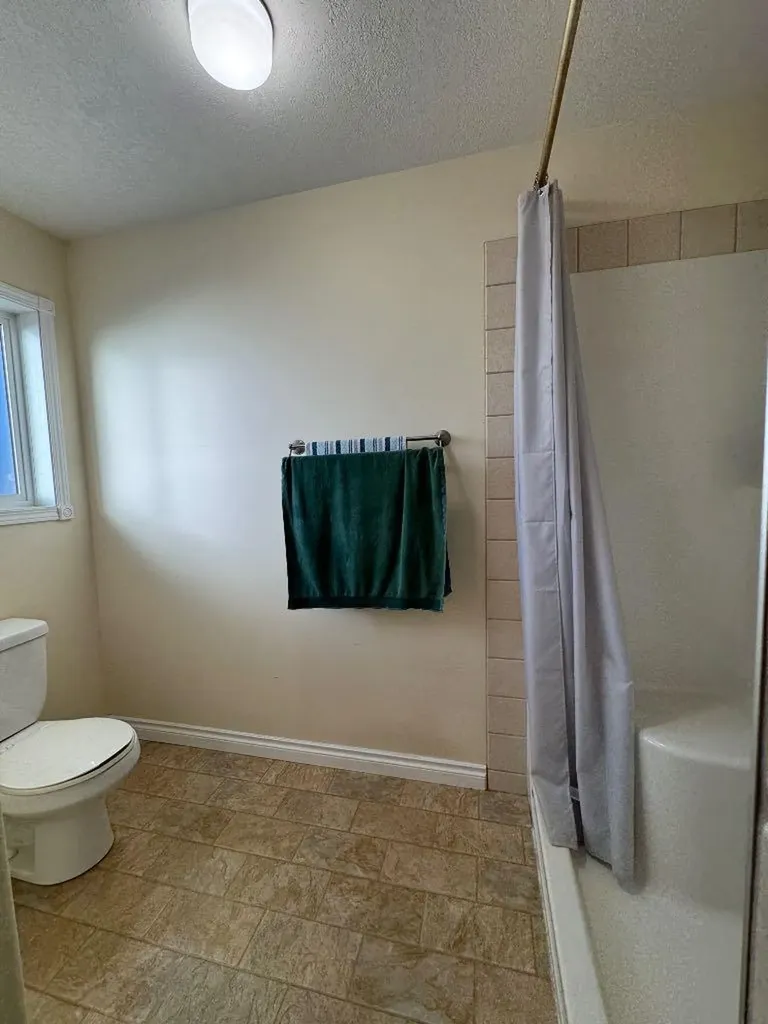 11404 105 Avenue Fairview AB T0H 1L0
