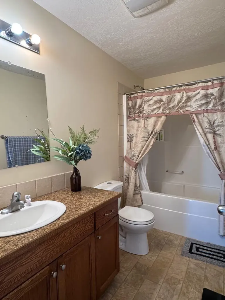 11404 105 Avenue Fairview AB T0H 1L0