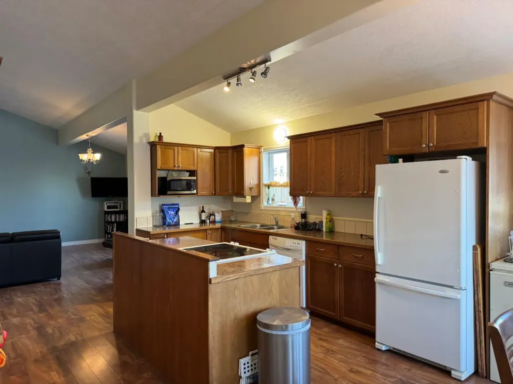 11404 105 Avenue Fairview AB T0H 1L0