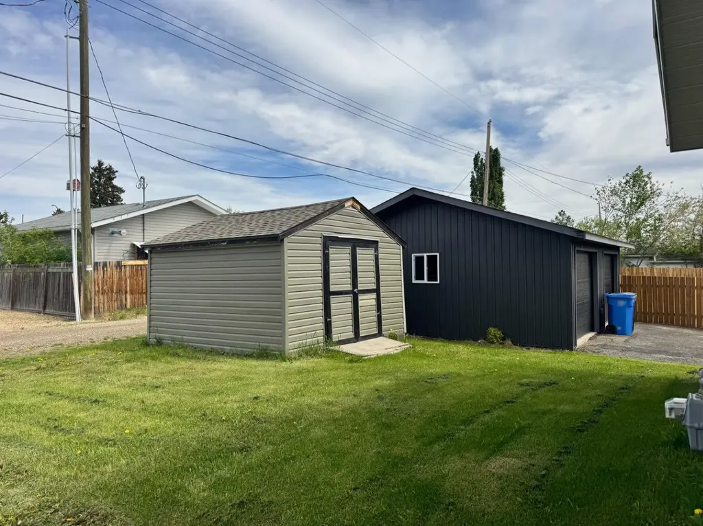 11404 105 Avenue Fairview AB T0H 1L0