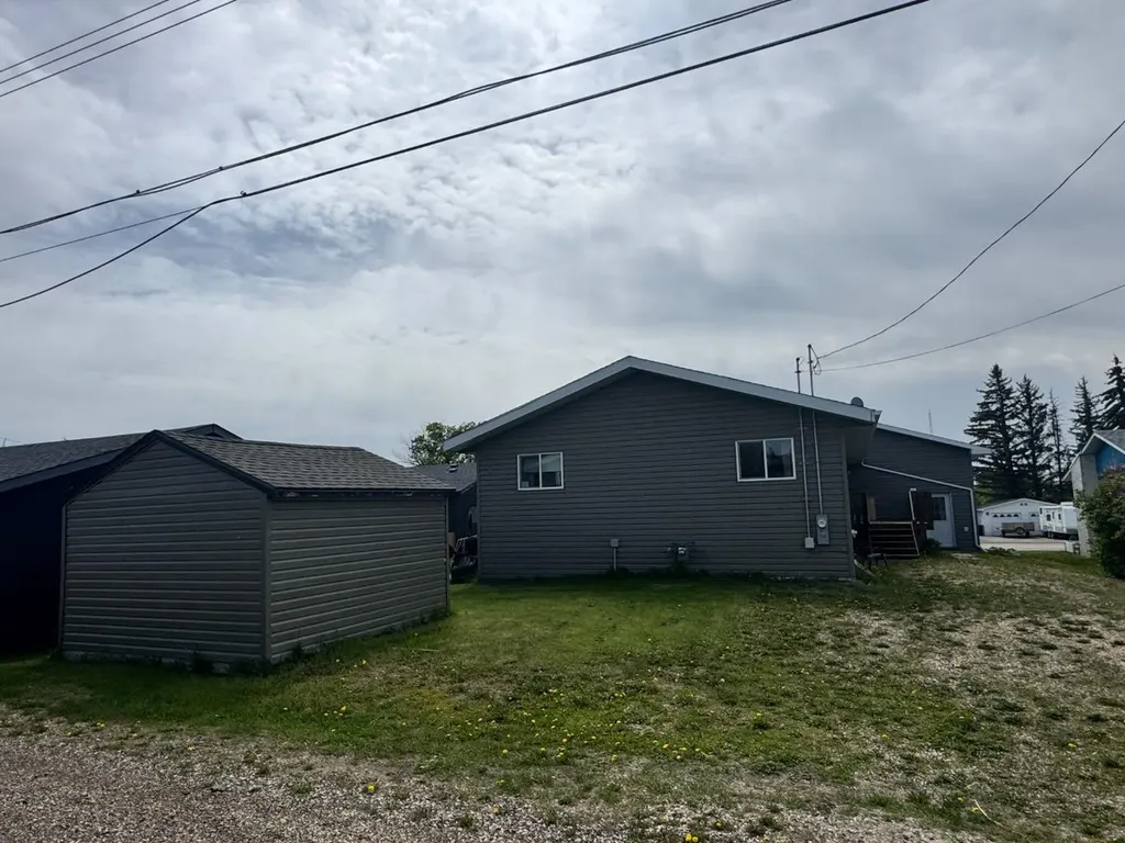 11404 105 Avenue Fairview AB T0H 1L0