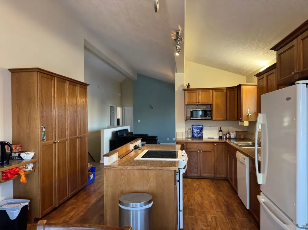 11404 105 Avenue Fairview AB T0H 1L0