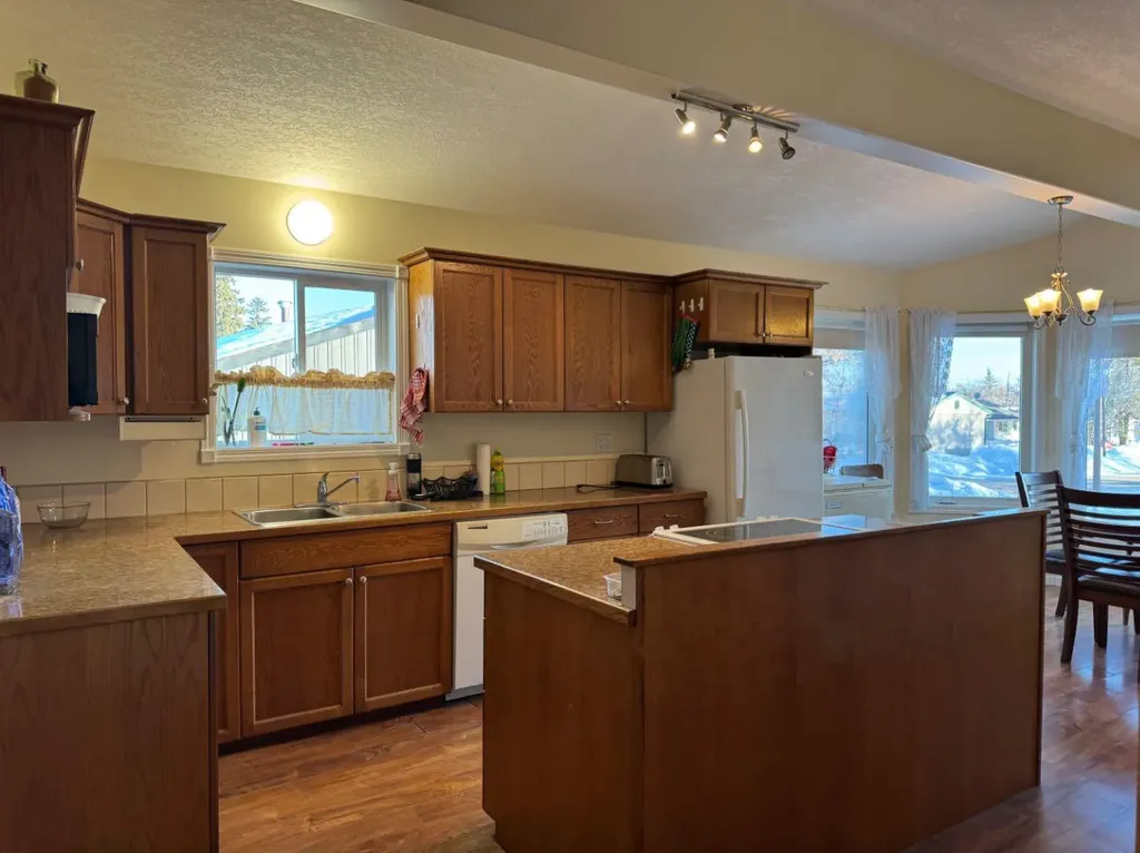 11404 105 Avenue Fairview AB T0H 1L0