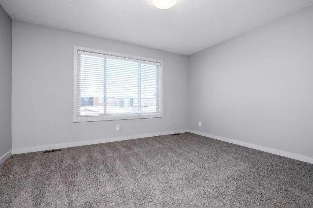226 Redstone Drive NE Calgary AB T3N 1B5