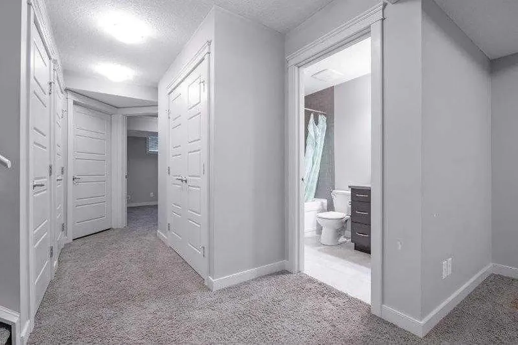 226 Redstone Drive NE Calgary AB T3N 1B5