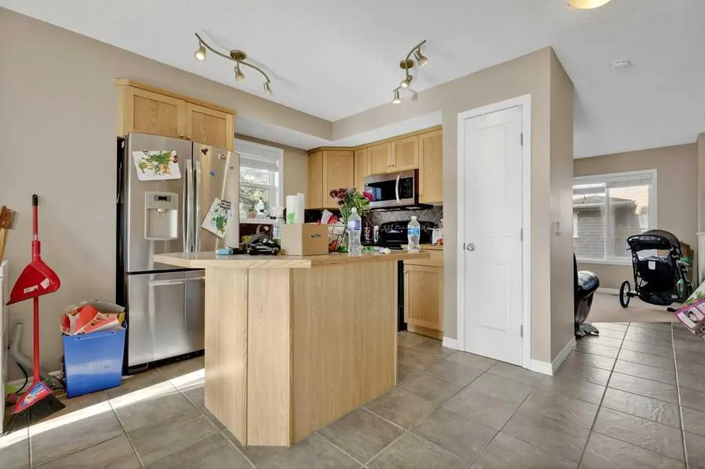 2384 Sagewood Gate SW Airdrie AB T4B 0K7