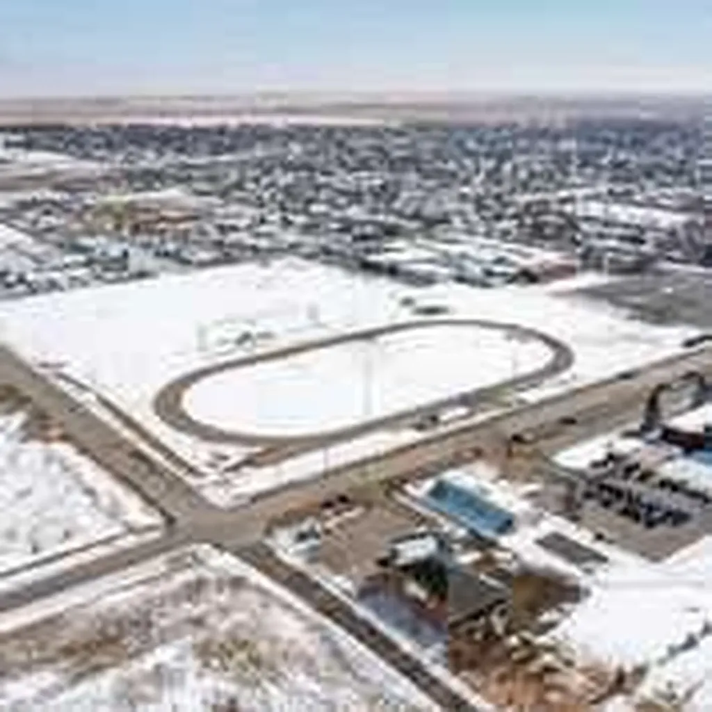 W4R27T12S34QNE 8th Street Claresholm AB T0L 0T0