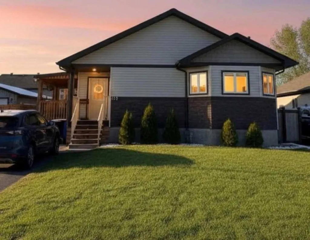 125 Beardsley Crescent Fort Mcmurray AB T9H 2T5