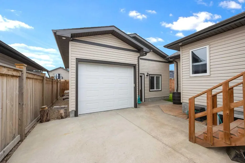 125 Beardsley Crescent Fort Mcmurray AB T9H 2T5