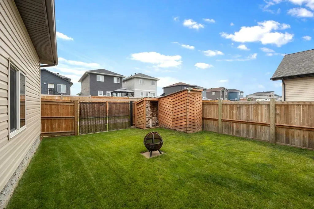 125 Beardsley Crescent Fort Mcmurray AB T9H 2T5