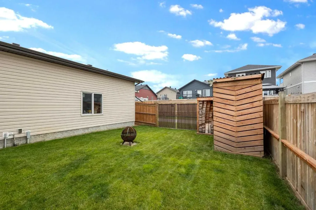 125 Beardsley Crescent Fort Mcmurray AB T9H 2T5