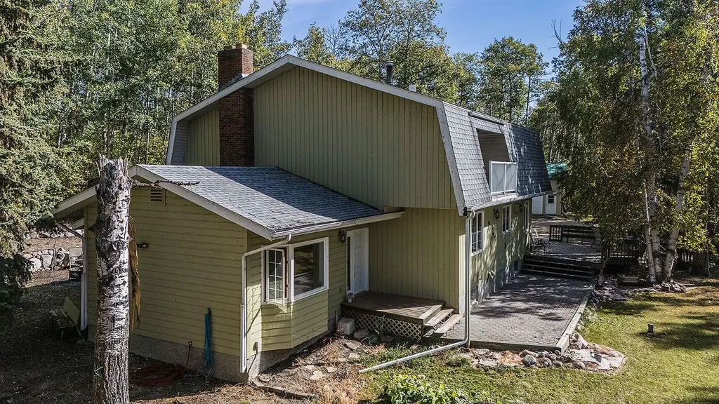 120 Birchcliff Road Birchcliff AB T4S 1R6