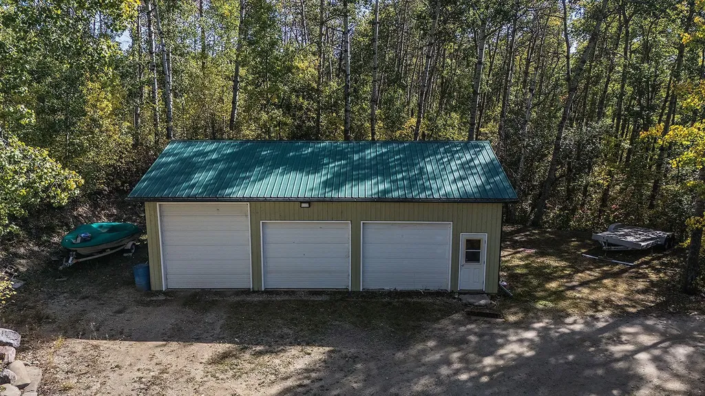 120 Birchcliff Road Birchcliff AB T4S 1R6