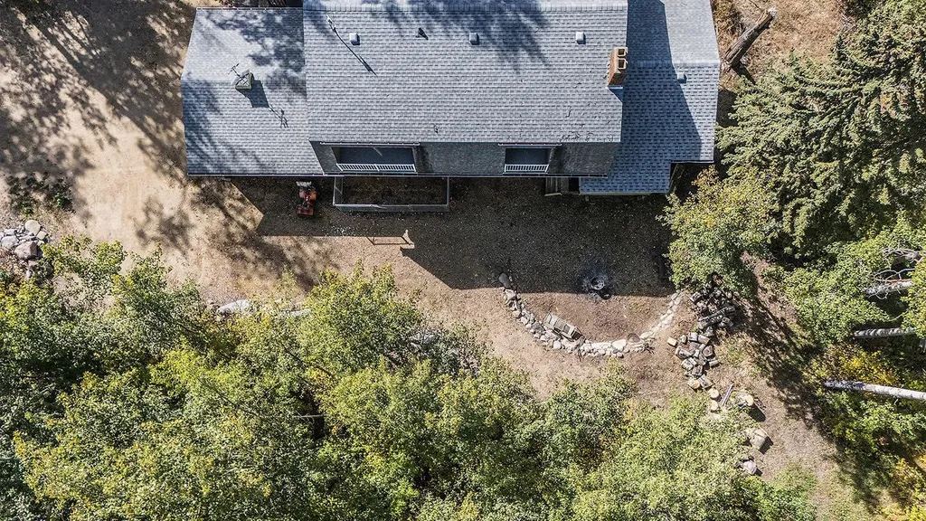 120 Birchcliff Road Birchcliff AB T4S 1R6