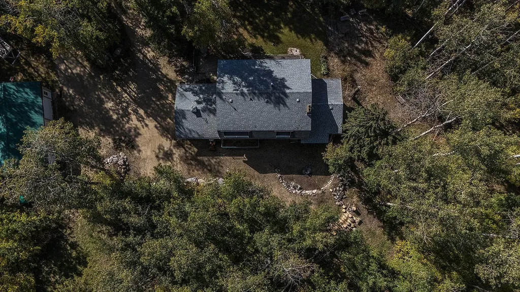 120 Birchcliff Road Birchcliff AB T4S 1R6