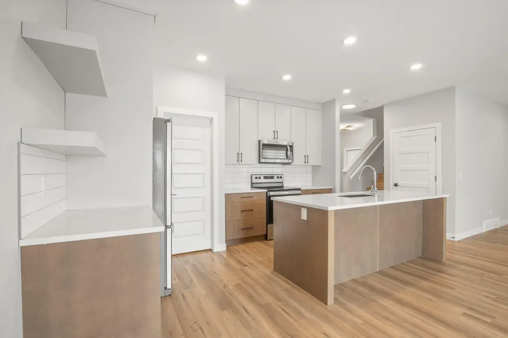 38 Thayer Close Red Deer AB T4P 0W7