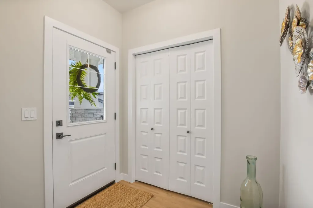 38 Thayer Close Red Deer AB T4P 0W7