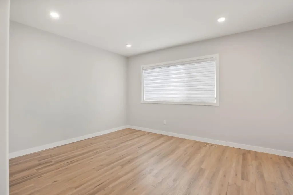 38 Thayer Close Red Deer AB T4P 0W7