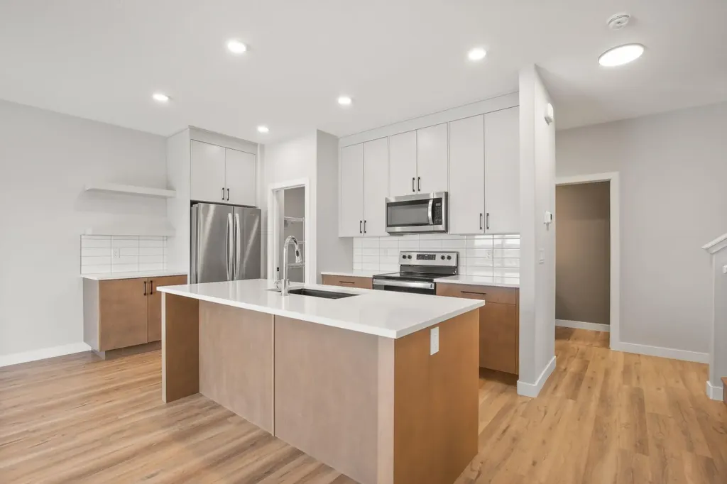 38 Thayer Close Red Deer AB T4P 0W7