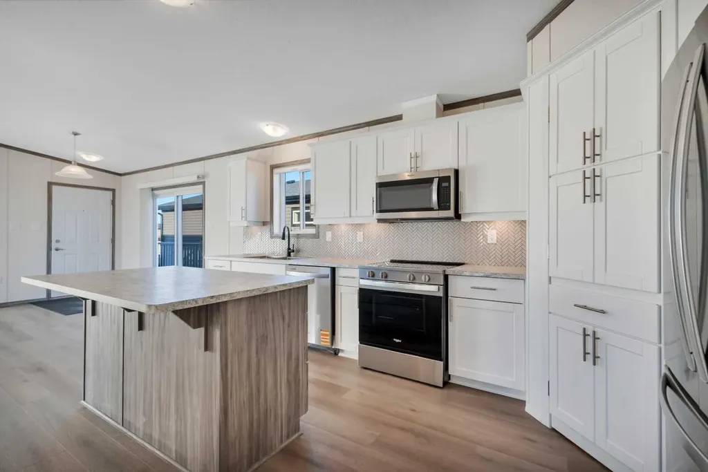 78 Mckay Place Blackfalds AB T0M 1J2