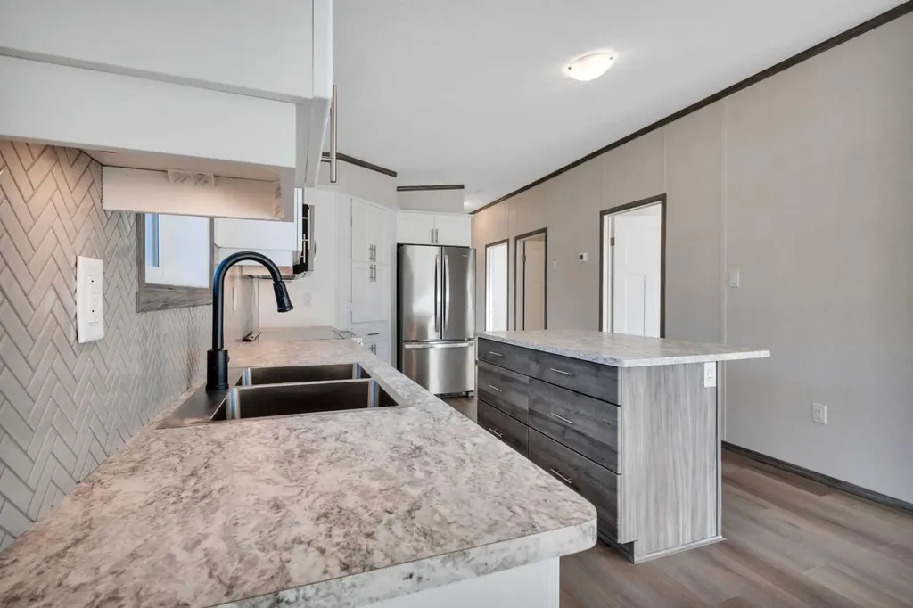 78 Mckay Place Blackfalds AB T0M 1J2