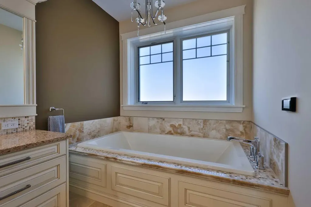 28 Cobblestone Lane Raymond AB T0K 2S0