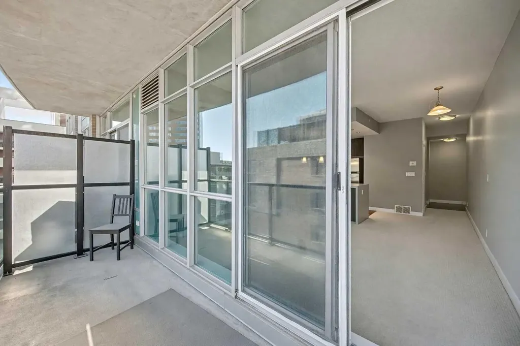 788 12 Avenue SW Calgary AB T2R 0H1