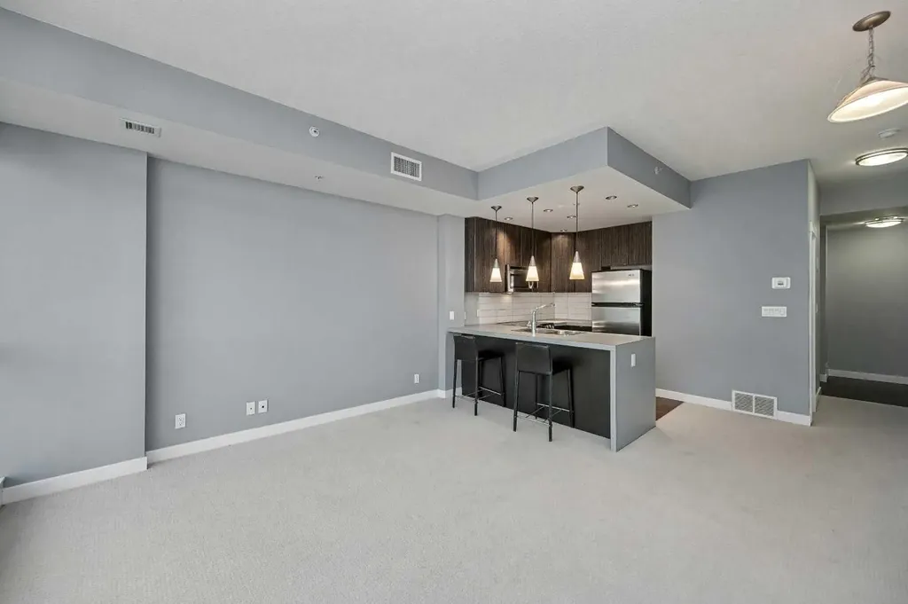788 12 Avenue SW Calgary AB T2R 0H1