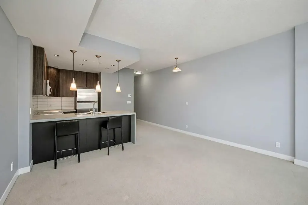 788 12 Avenue SW Calgary AB T2R 0H1