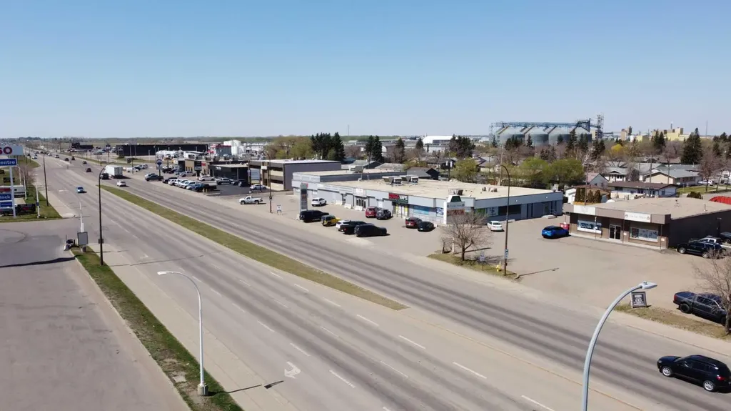 5716 44 Street Lloydminster AB T9V 0B6