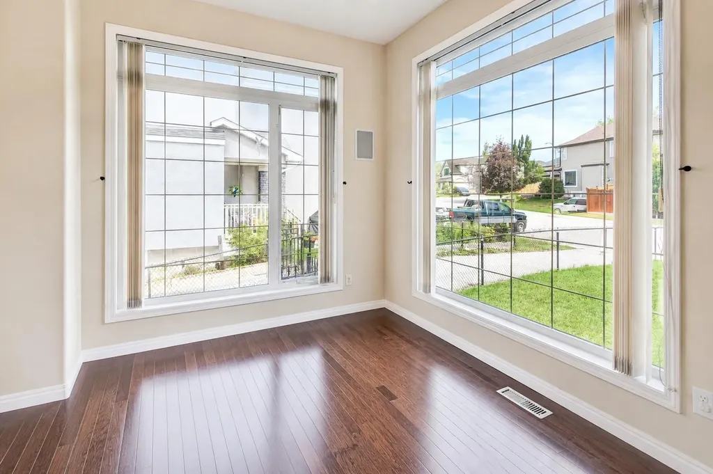 49 Arbour Crest Heights NW Calgary AB T3G 5A3