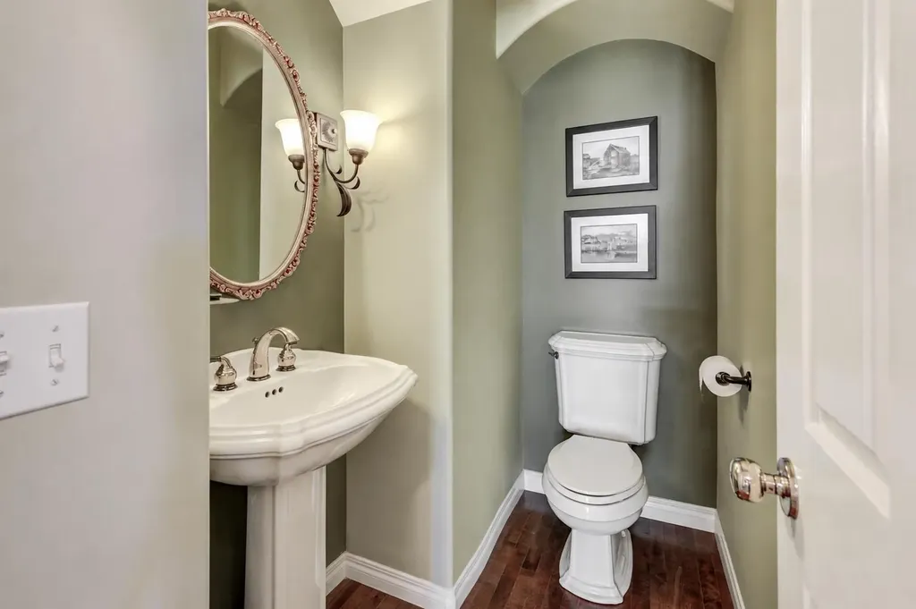 49 Arbour Crest Heights NW Calgary AB T3G 5A3