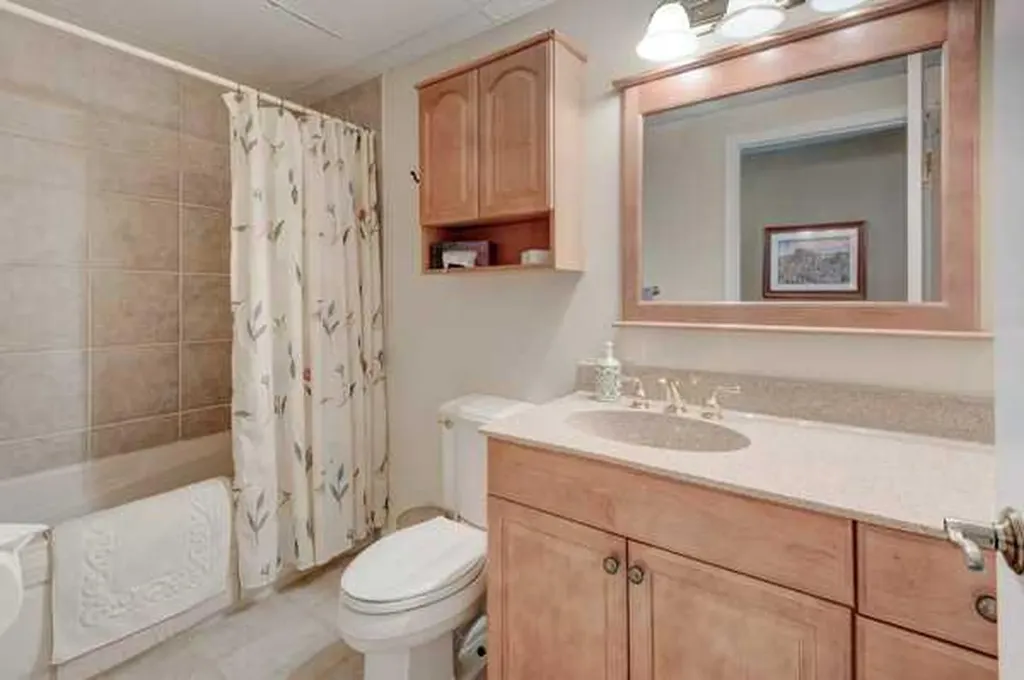 49 Arbour Crest Heights NW Calgary AB T3G 5A3