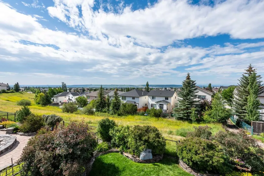 49 Arbour Crest Heights NW Calgary AB T3G 5A3