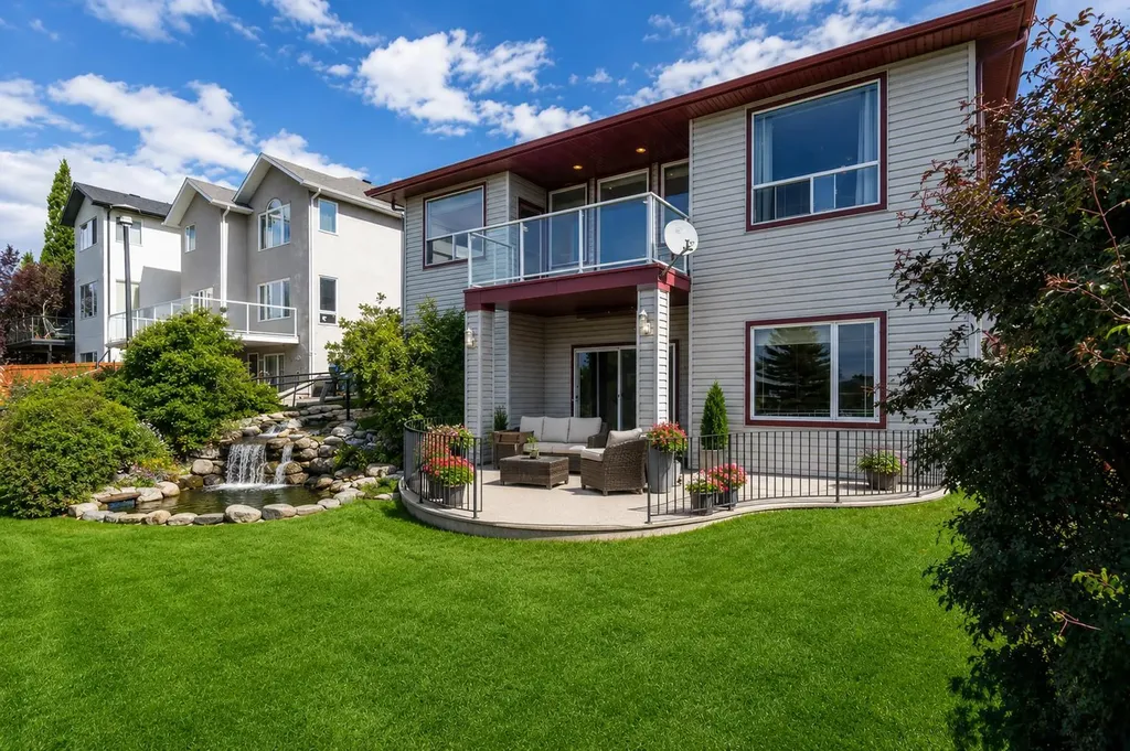 49 Arbour Crest Heights NW Calgary AB T3G 5A3
