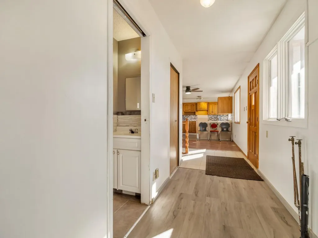 450 4 Avenue E Cardston AB T0K 0K0