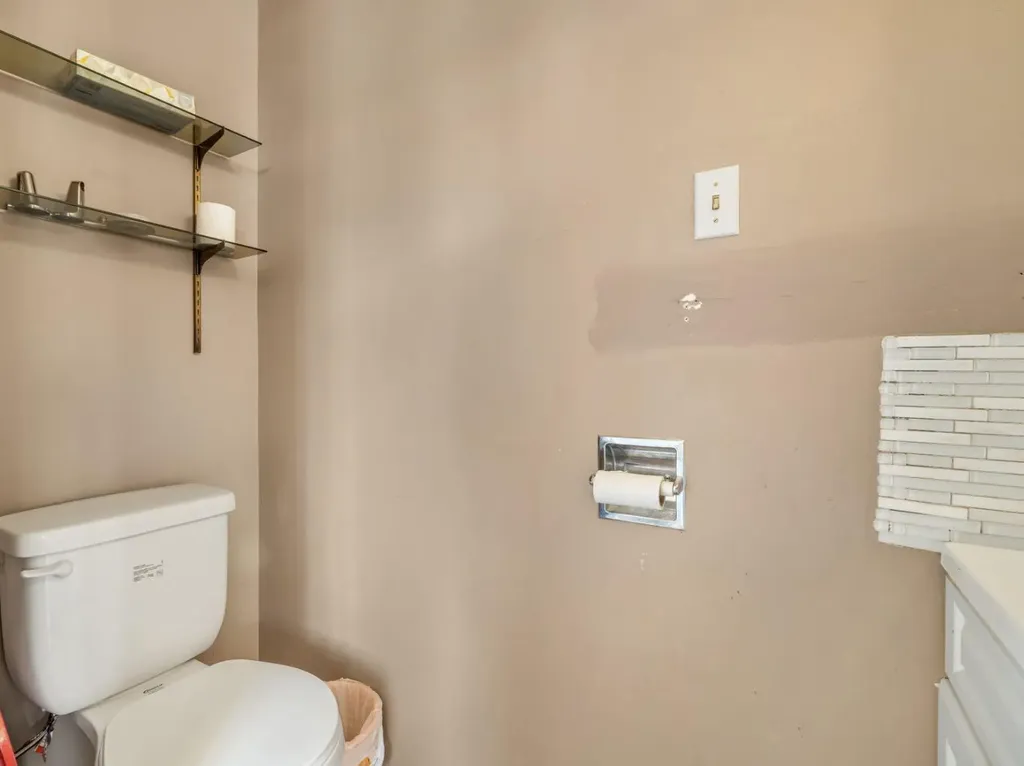 450 4 Avenue E Cardston AB T0K 0K0